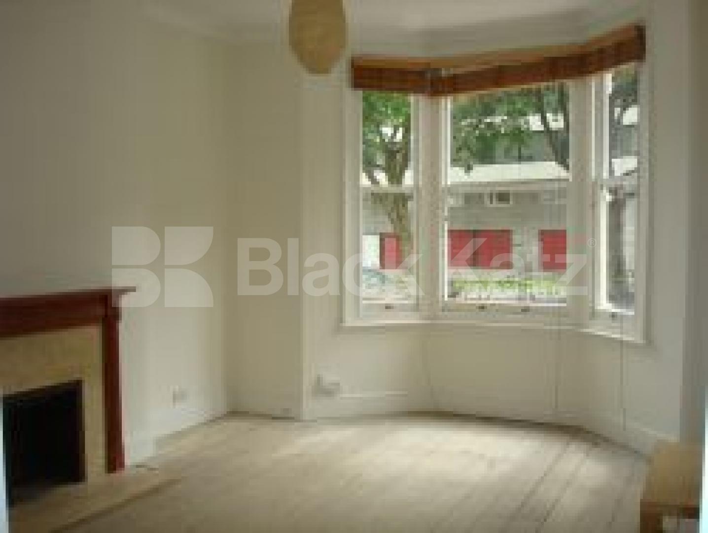 			VIEWINGS HIGHLY RECOMMENDED, 2 Bedroom, 1 bath, 1 reception Flat			 Mansfield Road, BELSIZE/HAMPSTEAD HEATH
